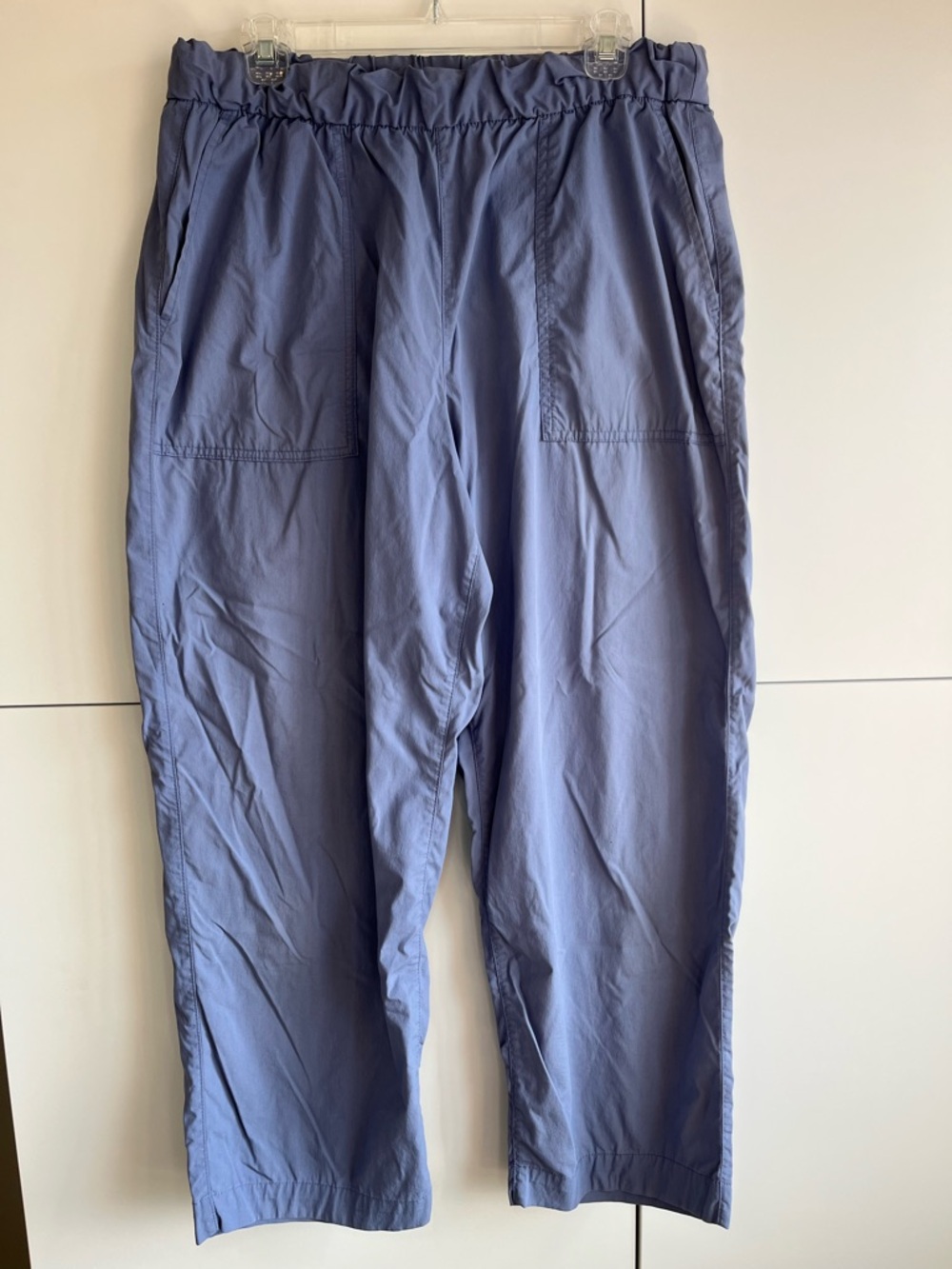 GAP Women’s Light Blue Off-Duty Khaki Pull-on Pants size L